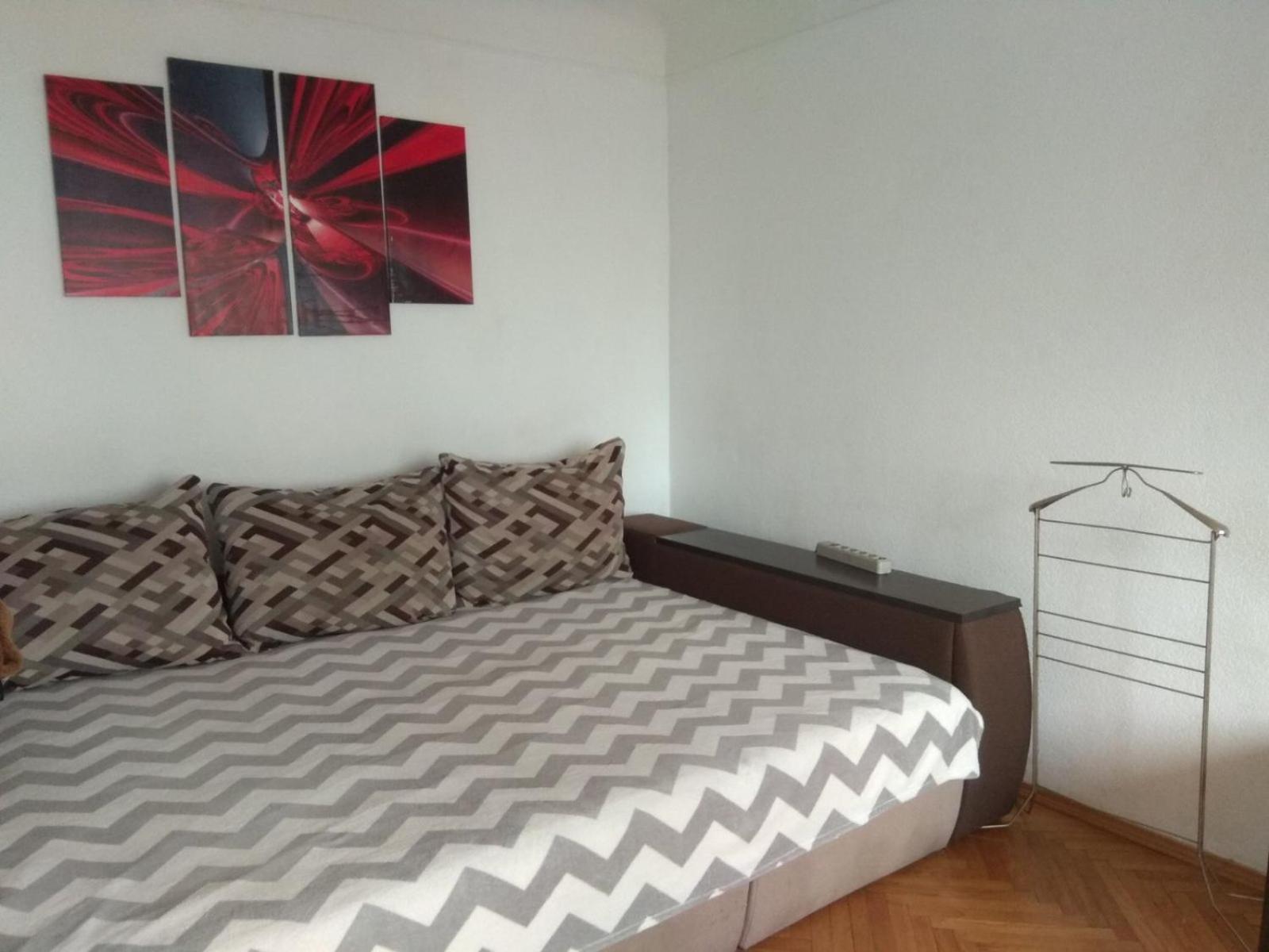 3- Х Комнатная Квартира В Центре Apartman Rivne Kültér fotó